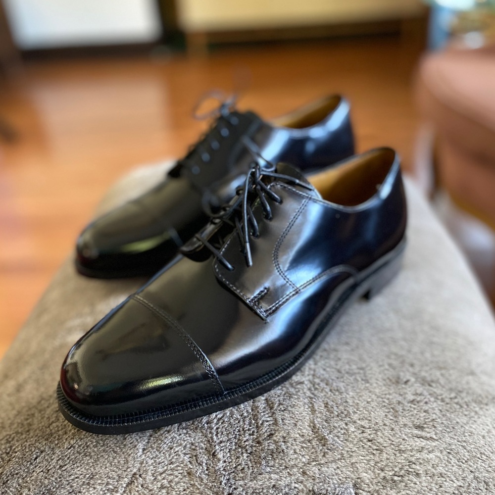 Men’s NWOT Black Tie Cole Haan Shoes